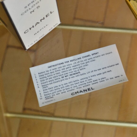 Vintage 1980s CHANEL PARIS NEW YORK NO. 5 COLOGNE SPRAY REFILL 1.5 fl oz 45 ml - Picture 5 of 5